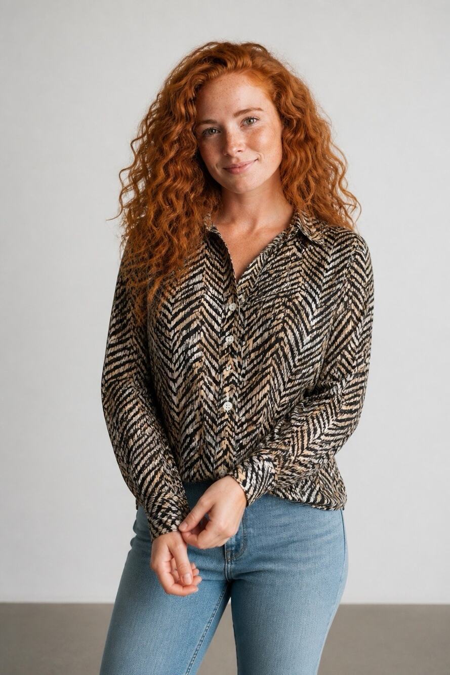Chicos No Iron Women's Button-Down Shirt Animal Print Size S (0) Classic